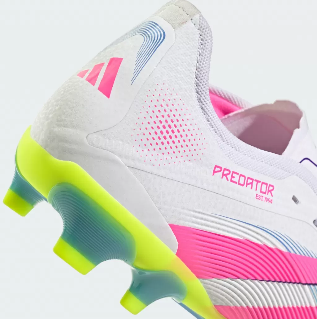 Бутсы полупрофессиональные Adidas Predator Pro MG